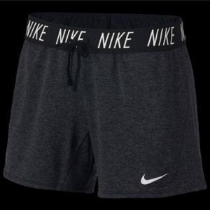 Women’s Nike Attack Shorts